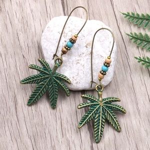 BEADED POT LEAF DROP EARRINGS (Pierced)